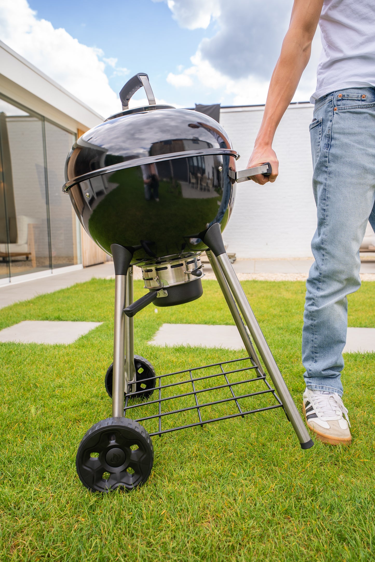 Napoleon Premium Kettle houtskool BBQ - Ø47cm Inclusief Houten grillborstel